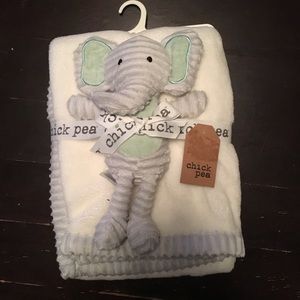 Chick Pea Blanket and Plush Elephant